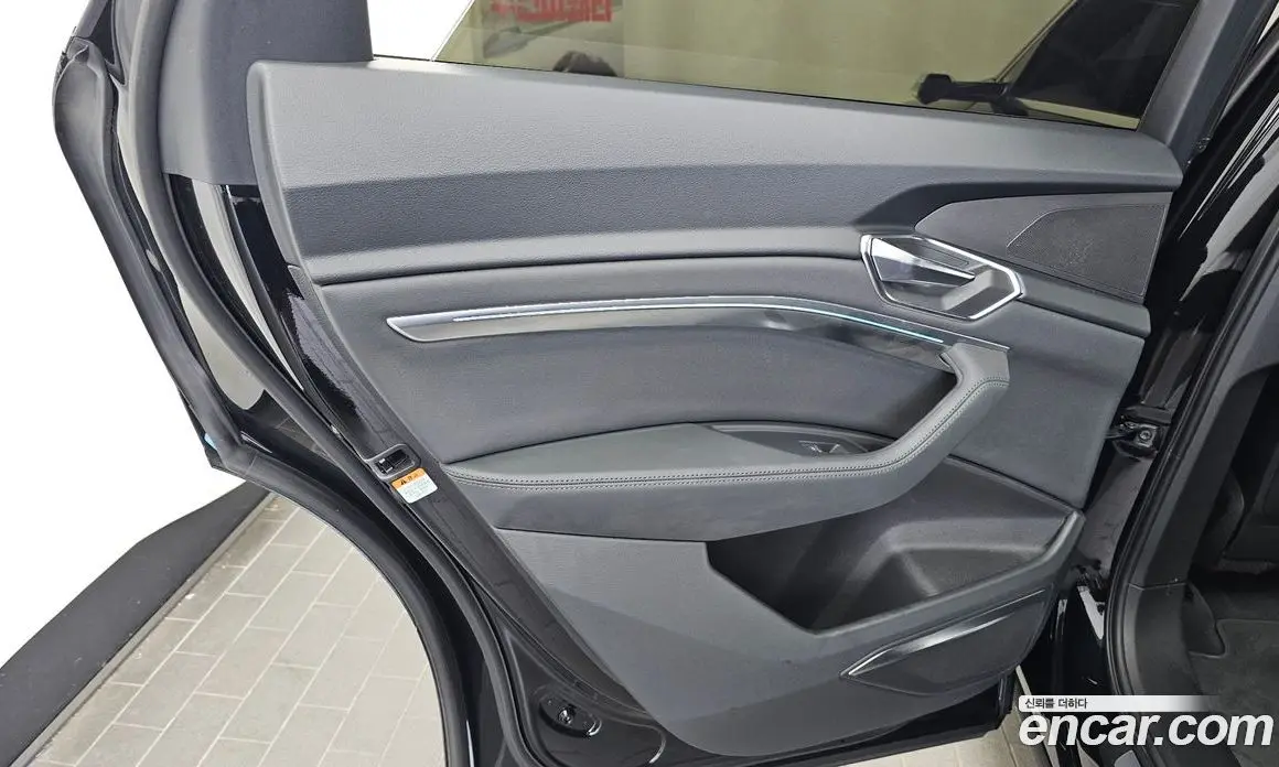 Audi e-tron 2022 0.2 автомат (гидро), фото 15