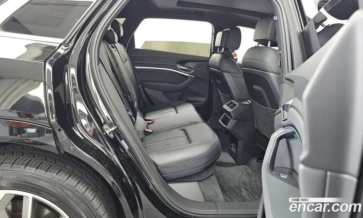 Audi e-tron 2022 0.2 автомат (гидро), фото 18