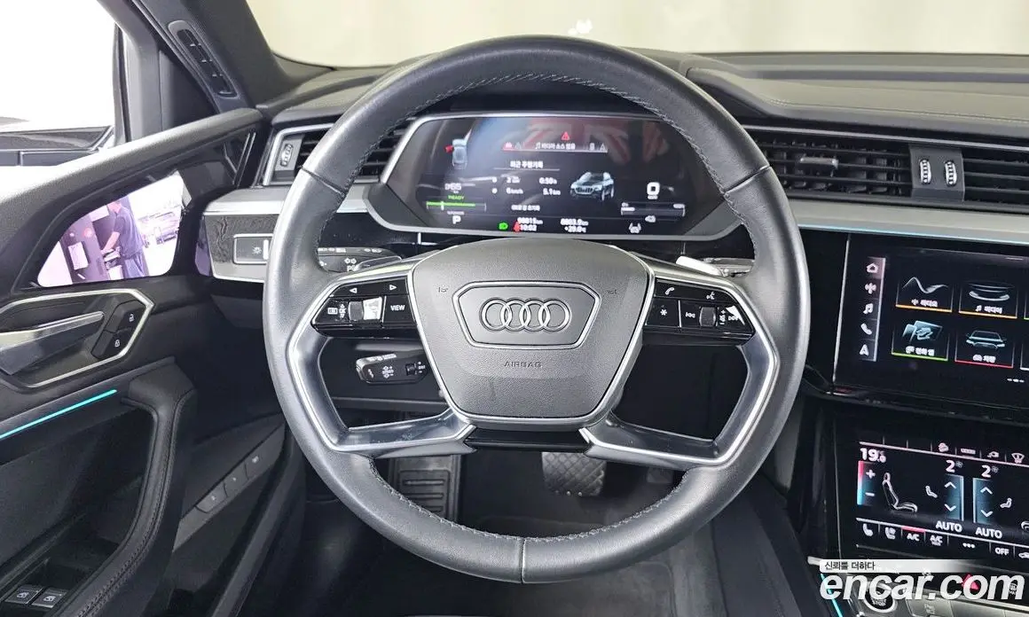 Audi e-tron 2022 0.2 автомат (гидро), фото 19