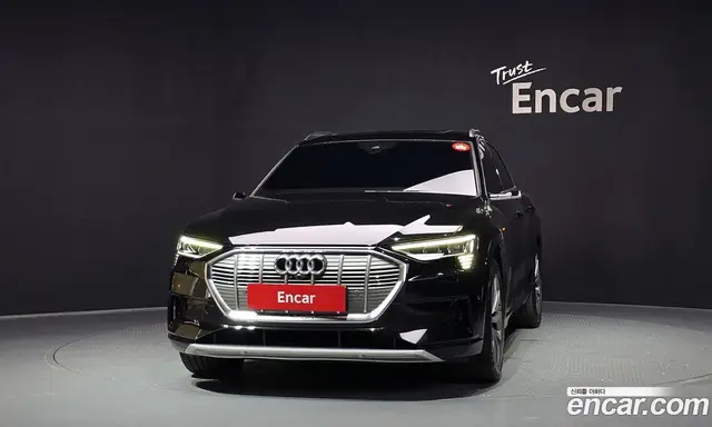 Audi e-tron 2022 0.2 автомат (гидро), миниатюра 3