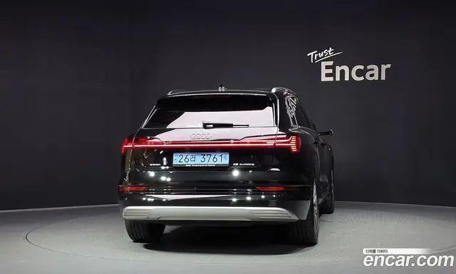 Audi e-tron 2022 0.2 автомат (гидро), миниатюра 4