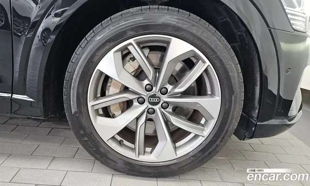 Audi e-tron 2022 0.2 автомат (гидро), миниатюра 7