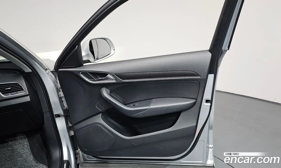 Audi Q3 2013 2.0 автомат (гидро), фото 13