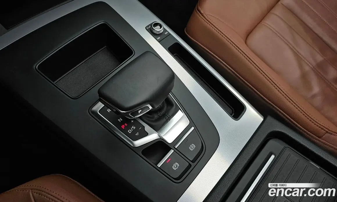 Audi Q5 2023 2.0 автомат (гидро), фото 12