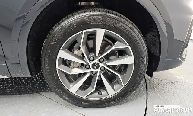 Audi Q5 2023 2.0 автомат (гидро), миниатюра 7