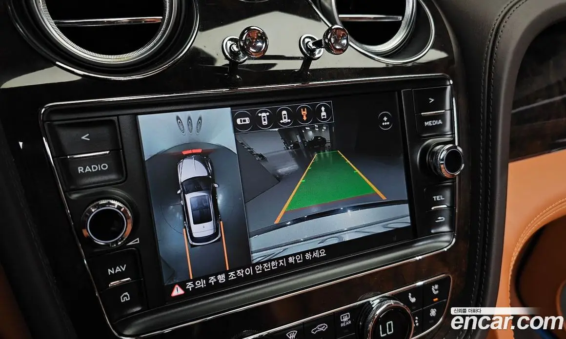 Bentley Bentayga 2018 6.0 автомат (гидро), фото 20