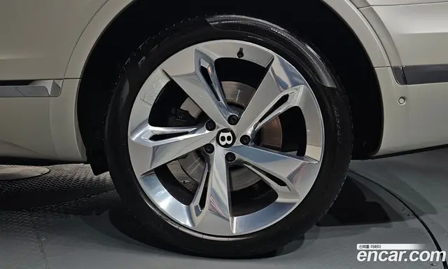 Bentley Bentayga 2018 6.0 автомат (гидро), миниатюра 6