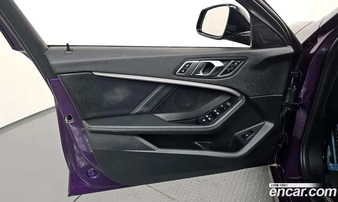 BMW 1 серия 2022 2.0 автомат (гидро), фото 14