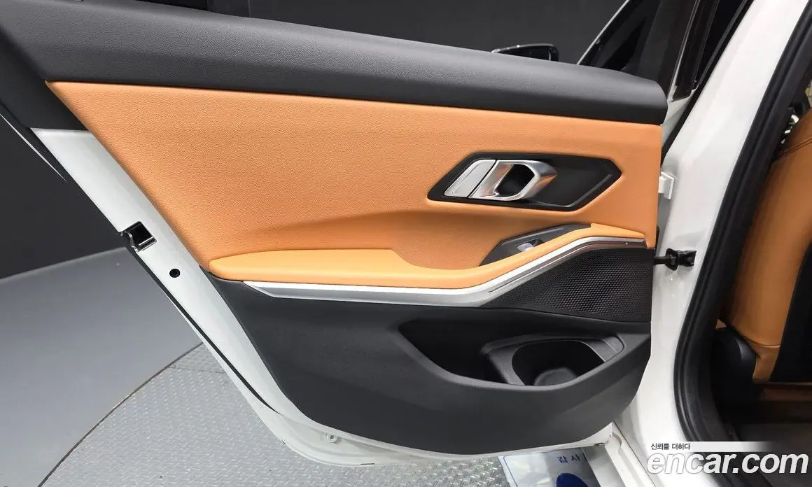 BMW 3 серия 2023 2.0 автомат (гидро), фото 15