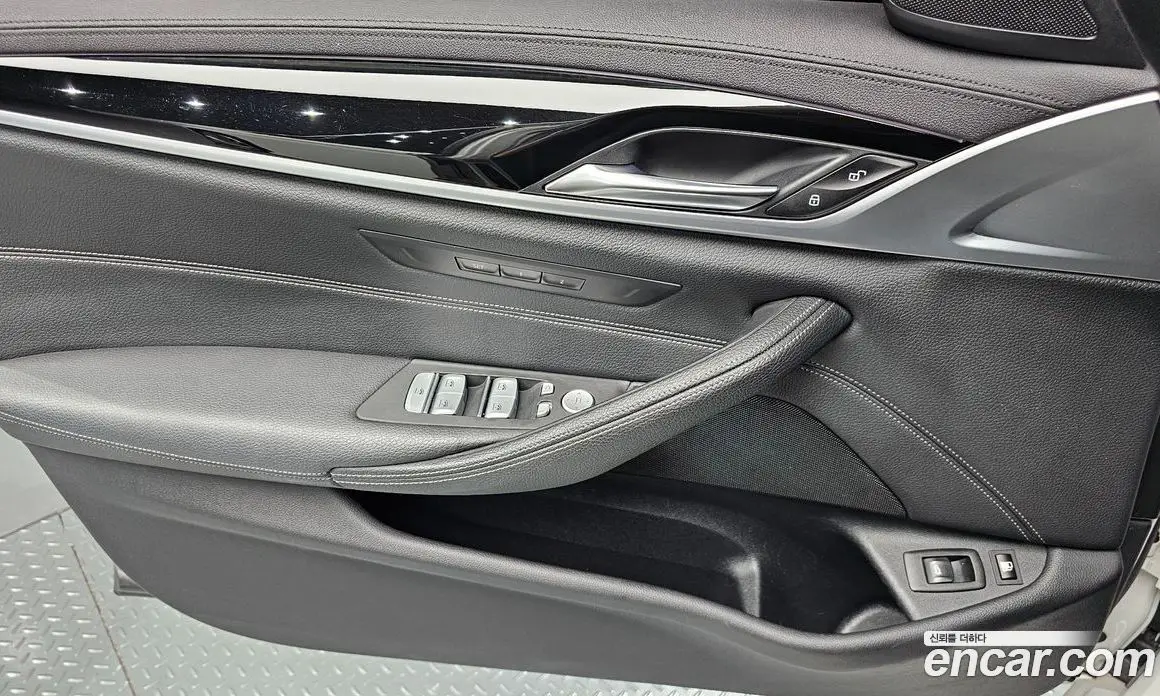 BMW 5 серия 2019 2.0 автомат (гидро), фото 13 BMW 5 серия 2019 2.0 автомат (гидро), фото 13