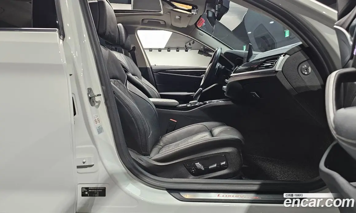 BMW 5 серия 2019 2.0 автомат (гидро), фото 15 BMW 5 серия 2019 2.0 автомат (гидро), фото 15