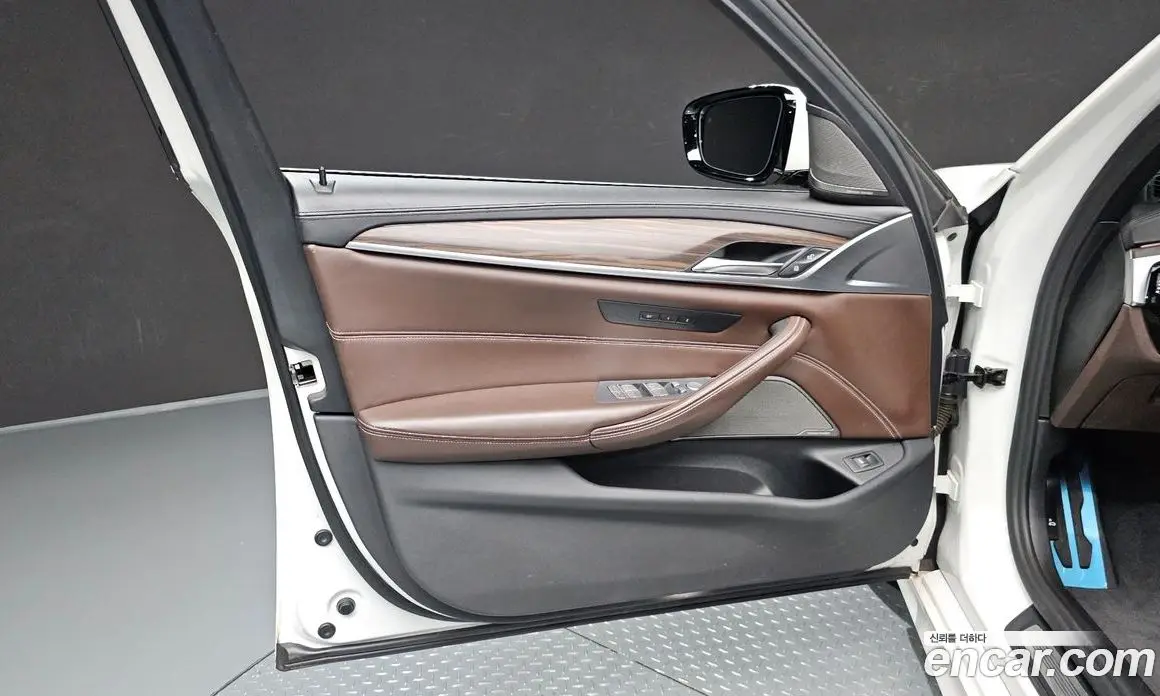BMW 5 серия 2020 2.0 автомат (гидро), фото 14