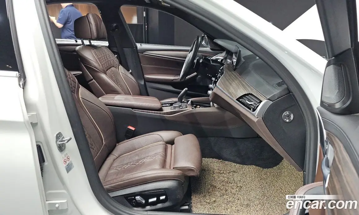 BMW 5 серия 2020 2.0 автомат (гидро), фото 18
