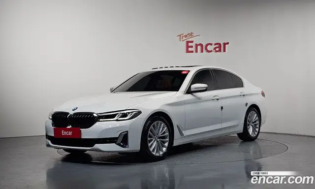 BMW 5 серия, 2023, 77 114 км