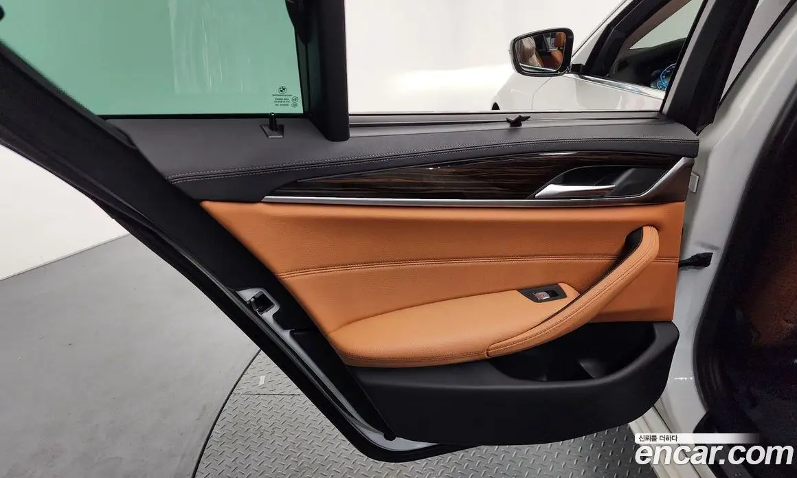 BMW 5 серия 2023 2.0 автомат (гидро), фото 15 BMW 5 серия 2023 2.0 автомат (гидро), фото 15