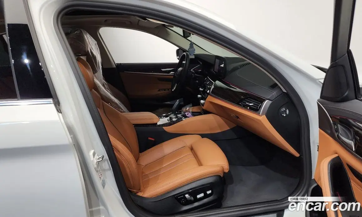 BMW 5 серия 2023 2.0 автомат (гидро), фото 17 BMW 5 серия 2023 2.0 автомат (гидро), фото 17