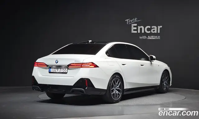 BMW 5 серия 2023 2.0 автомат (гидро), миниатюра 2