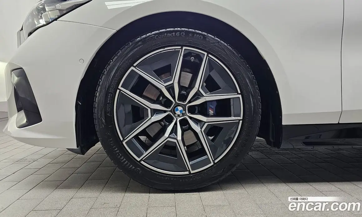 BMW 5 серия 2023 2.0 автомат (гидро), фото 5