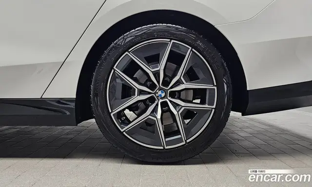 BMW 5 серия 2023 2.0 автомат (гидро), миниатюра 7
