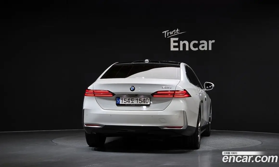 BMW 5 серия 2024 2.0 автомат (гидро), фото 4