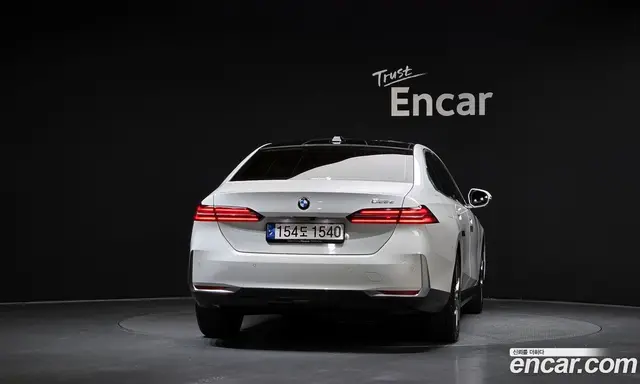 BMW 5 серия 2024 2.0 автомат (гидро), миниатюра 4