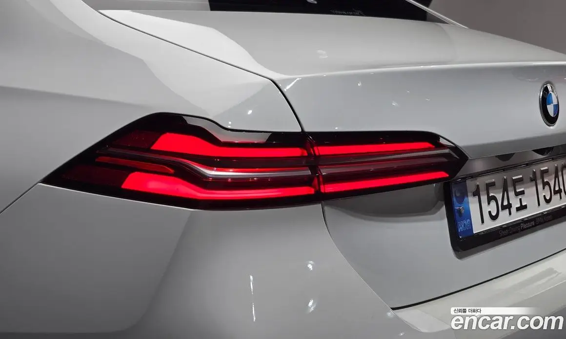 BMW 5 серия 2024 2.0 автомат (гидро), фото 9