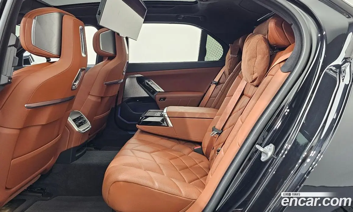 BMW 7 серия 2023 3.0 автомат (гидро), фото 15 BMW 7 серия 2023 3.0 автомат (гидро), фото 15