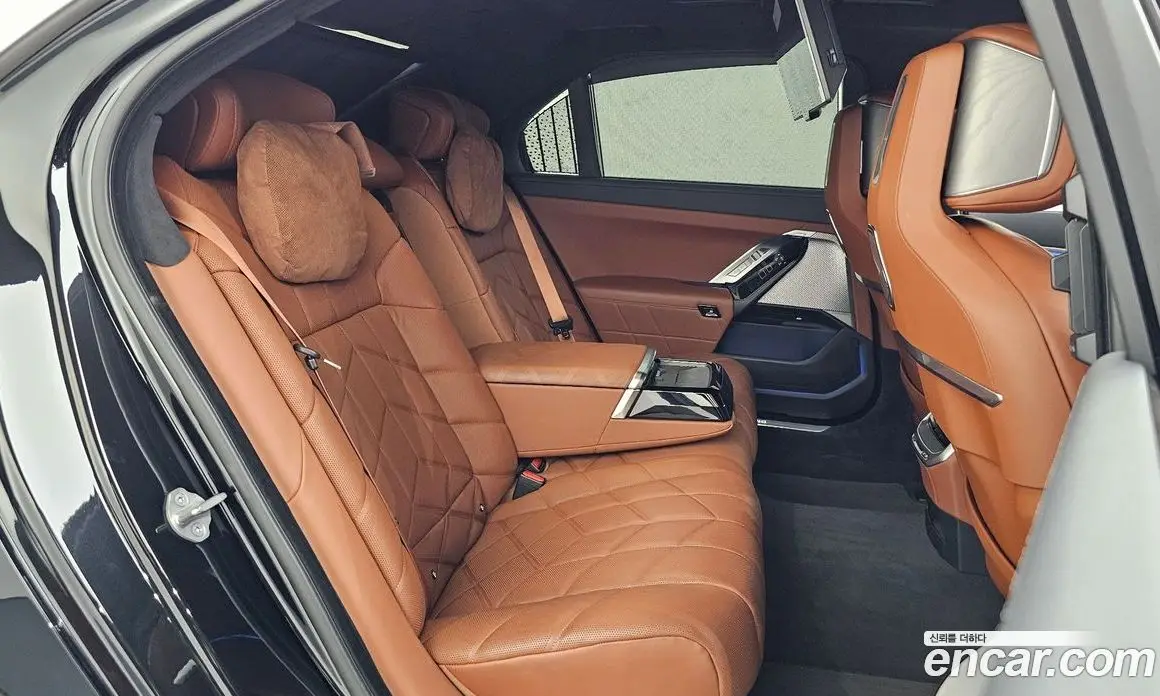 BMW 7 серия 2023 3.0 автомат (гидро), фото 17 BMW 7 серия 2023 3.0 автомат (гидро), фото 17