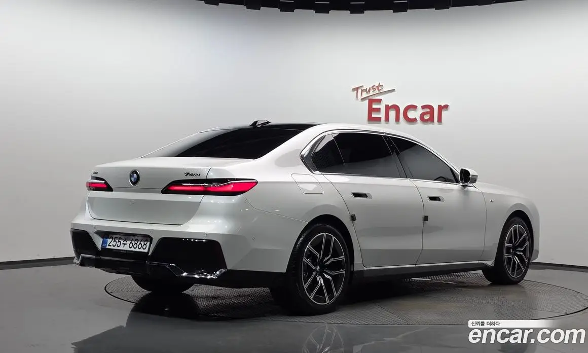 BMW 7 серия 2024 3.0 автомат (гидро), фото 1 BMW 7 серия 2024 3.0 автомат (гидро), фото 1
