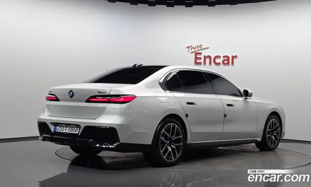 BMW 7 серия, 2024, 16 968 км