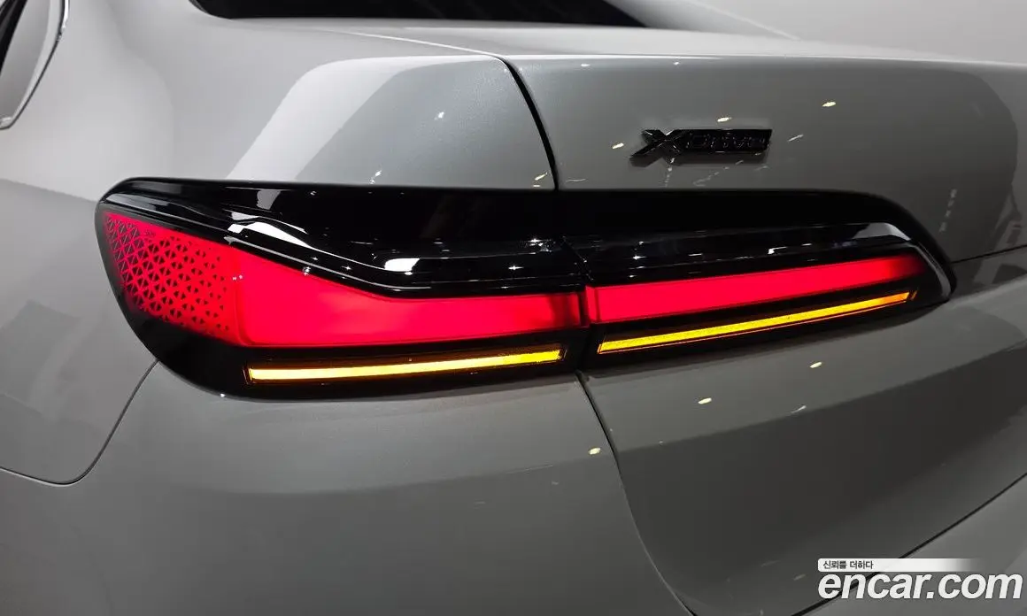 BMW 7 серия 2024 3.0 автомат (гидро), фото 8 BMW 7 серия 2024 3.0 автомат (гидро), фото 8