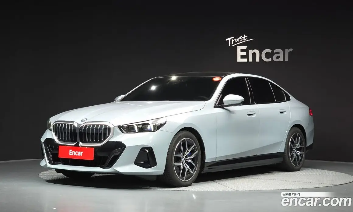BMW i5 2026 0.2 автомат (гидро), фото 1 BMW i5 2026 0.2 автомат (гидро), фото 1
