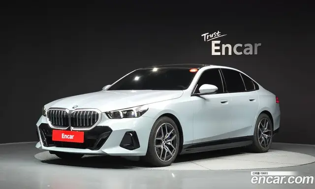BMW i5, 2026, 10 873 км