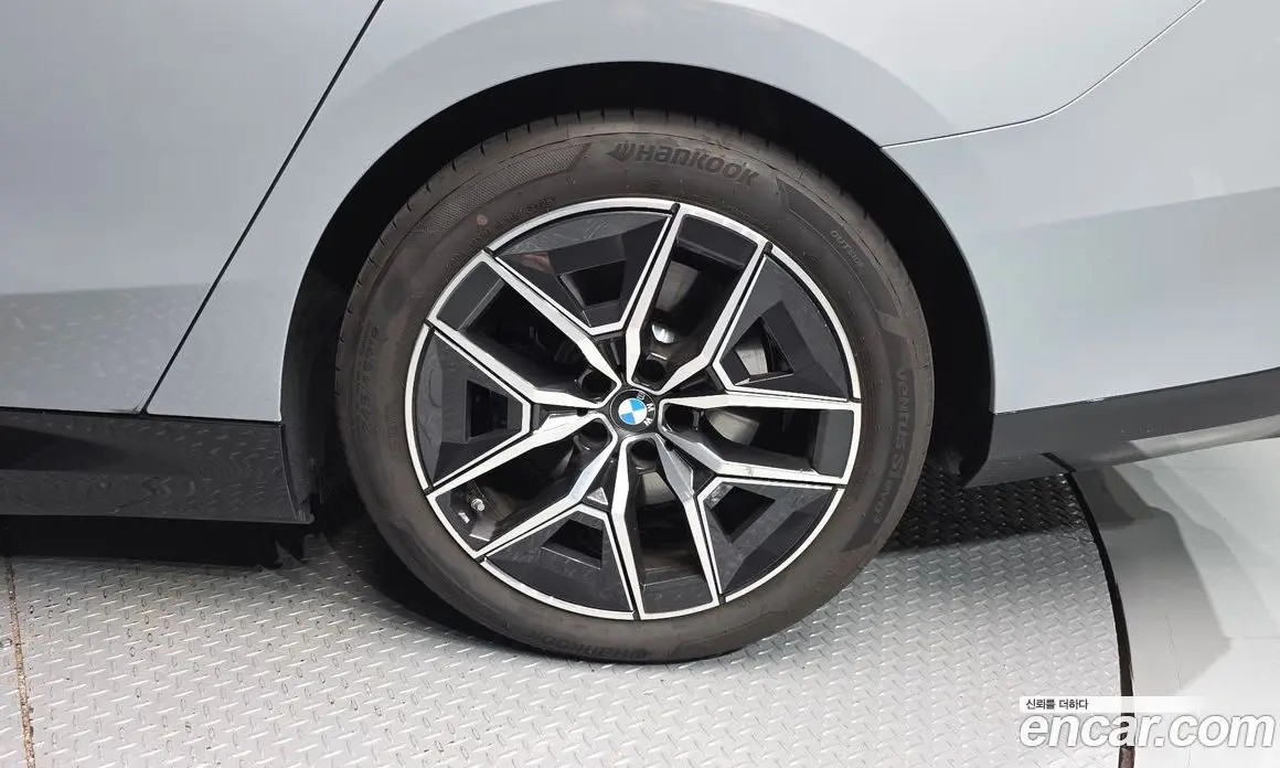 BMW i5 2026 0.2 автомат (гидро), фото 7 BMW i5 2026 0.2 автомат (гидро), фото 7