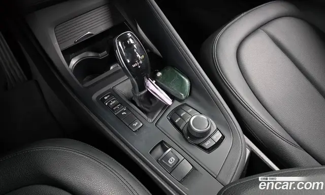 BMW X1 2018 2.0 автомат (гидро), миниатюра 12