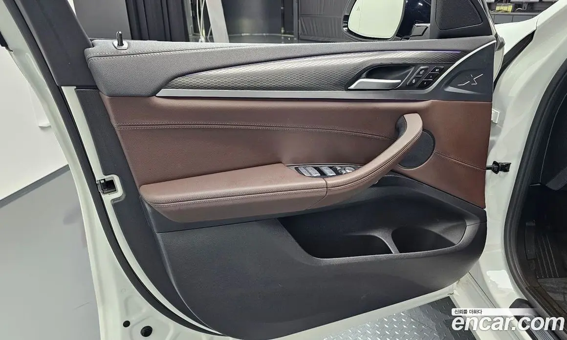 BMW X4 2024 2.0 автомат (гидро), фото 13