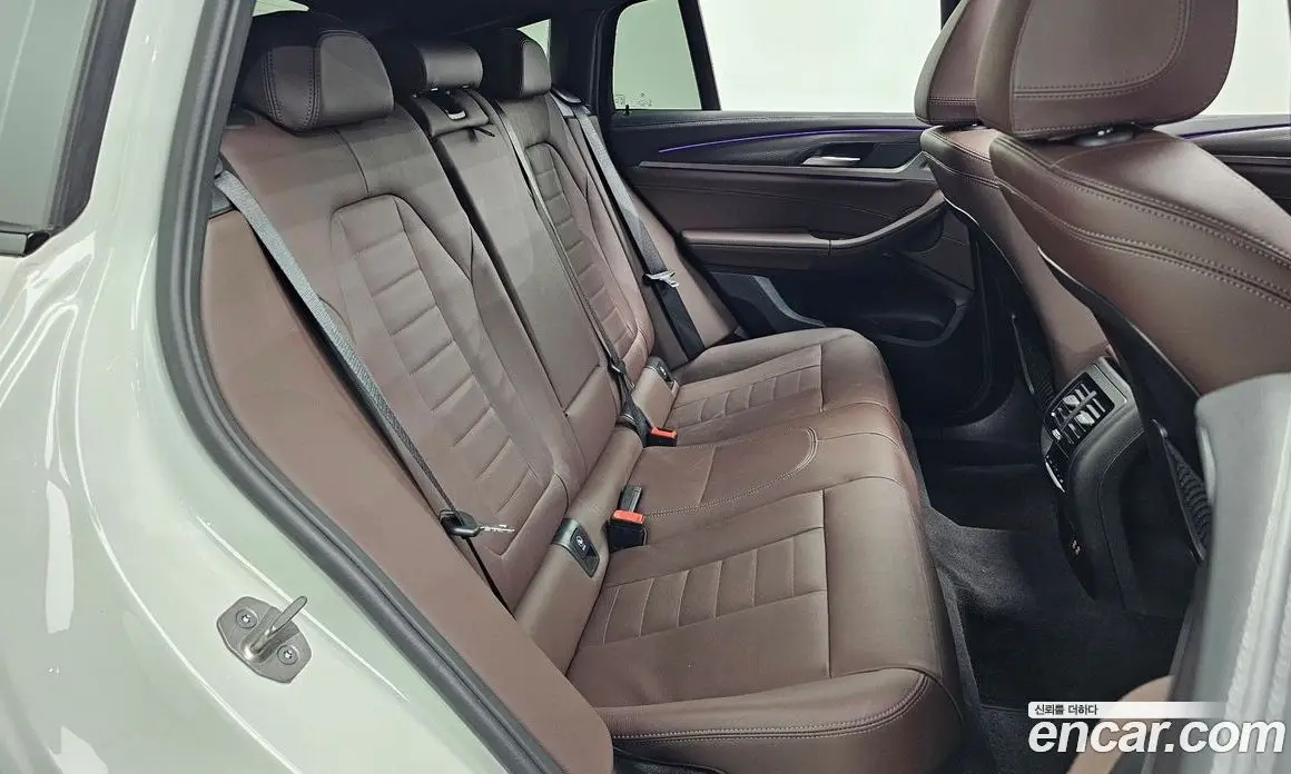 BMW X4 2024 2.0 автомат (гидро), фото 16
