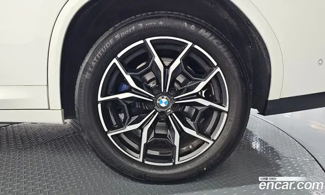 BMW X4 2024 2.0 автомат (гидро), миниатюра 6