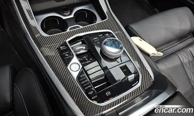 BMW X7 2025 3.0 автомат (гидро), миниатюра 12