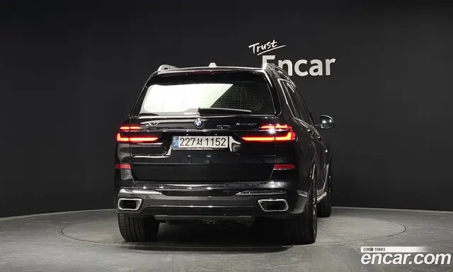 BMW X7 2025 3.0 автомат (гидро), миниатюра 4