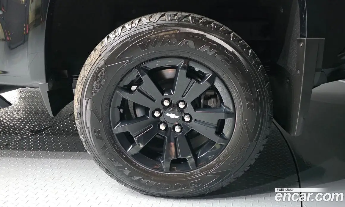 Chevrolet Colorado 2022 3.6 автомат (гидро), фото 5