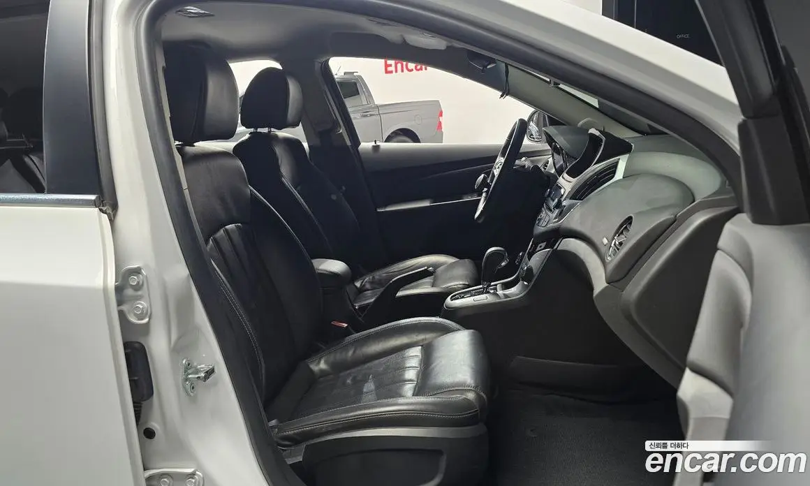 Chevrolet Cruze 2013 1.8 автомат (гидро), фото 10 Chevrolet Cruze 2013 1.8 автомат (гидро), фото 10