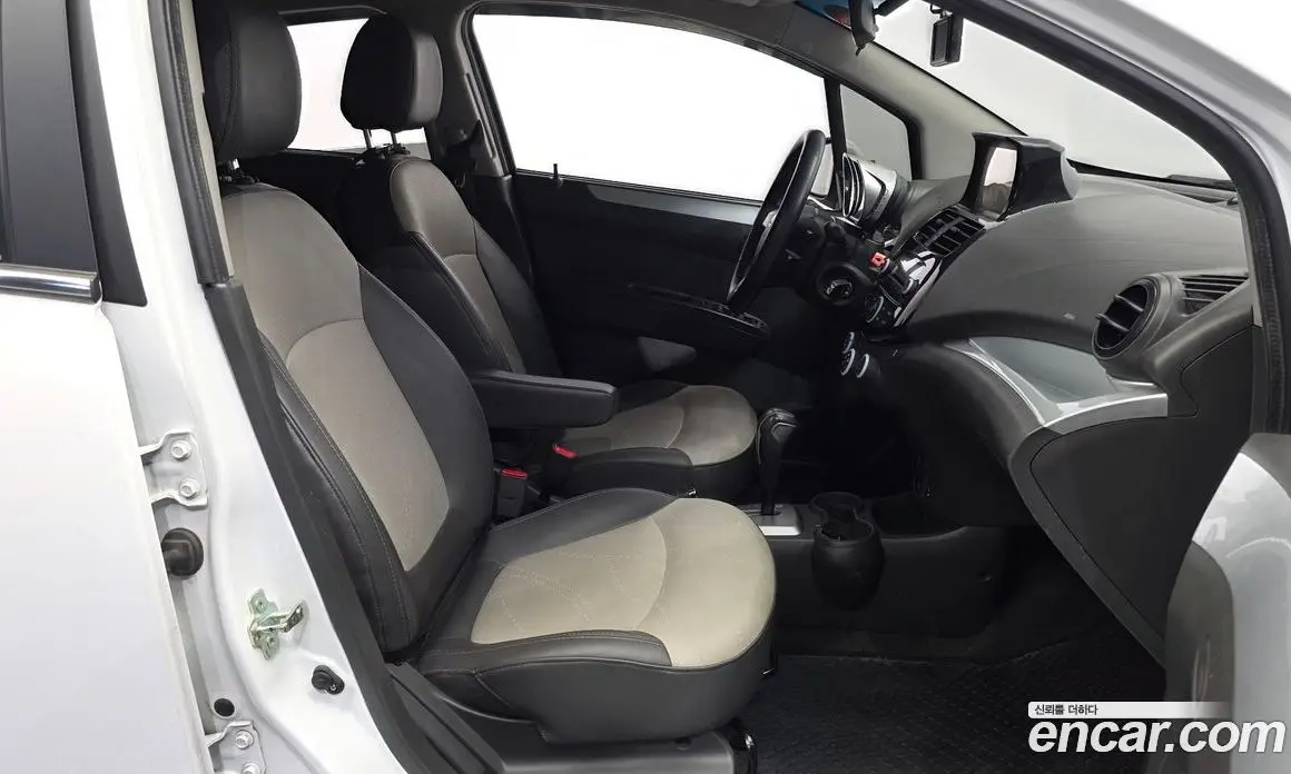 Chevrolet Spark 2014 1.0 автомат (гидро), фото 16