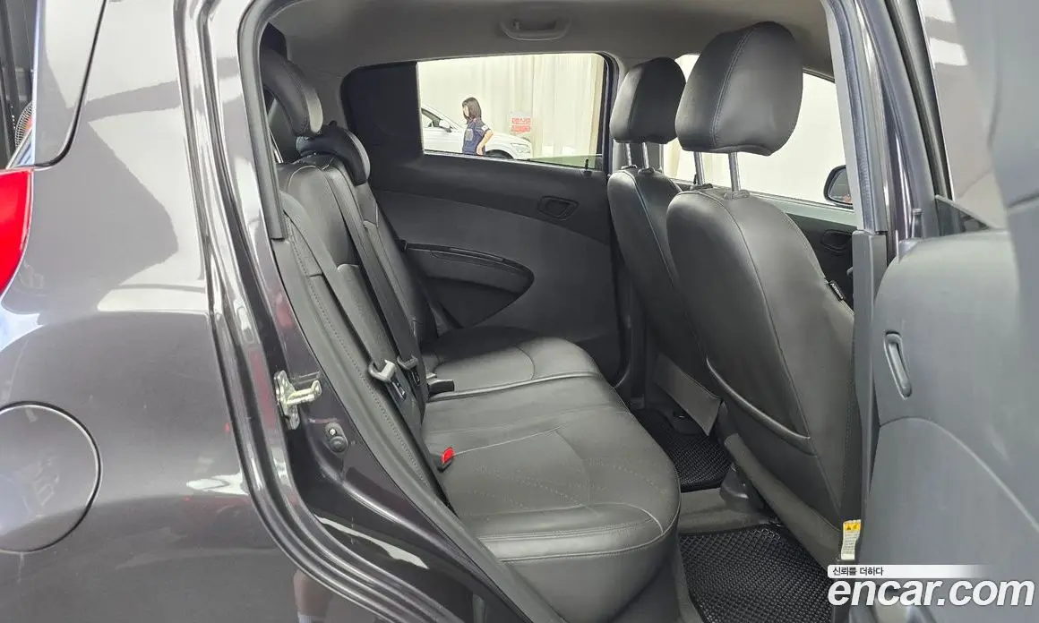 Chevrolet Spark 2014 1.0 автомат (гидро), фото 17 Chevrolet Spark 2014 1.0 автомат (гидро), фото 17