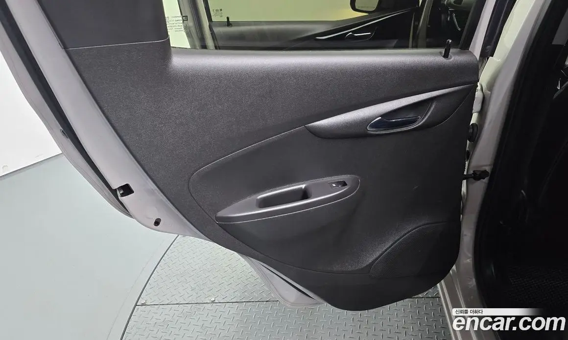 Chevrolet Spark 2017 1.0 автомат (гидро), фото 15