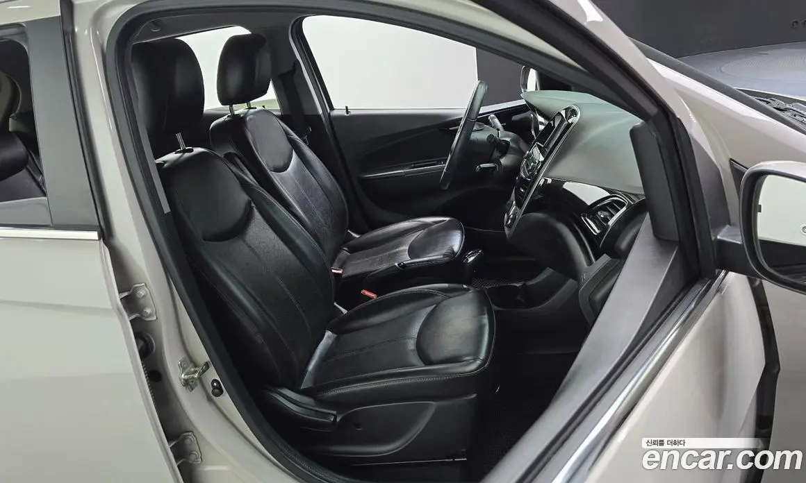 Chevrolet Spark 2017 1.0 автомат (гидро), фото 17