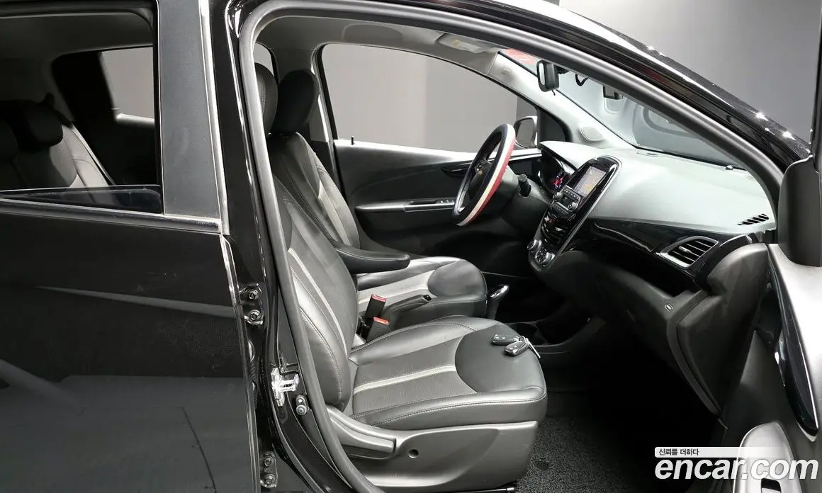 Chevrolet Spark 2019 1.0 автомат (гидро), фото 17