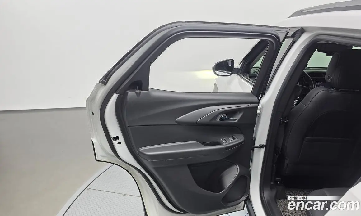Chevrolet TrailBlazer 2021 1.3 автомат (гидро), фото 15 Chevrolet TrailBlazer 2021 1.3 автомат (гидро), фото 15