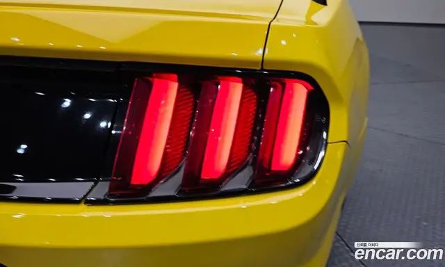 Ford Mustang 2017 2.3 автомат (гидро), миниатюра 8