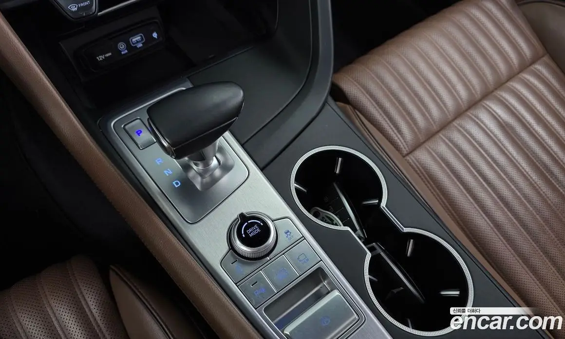 Genesis G70 2018 2.2 автомат (гидро), фото 12 Genesis G70 2018 2.2 автомат (гидро), фото 12